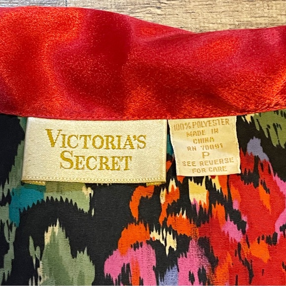 Vintage | Victoria’s Secret Gold Label Satin Pajama Sleep Set - Picture 11 of 11